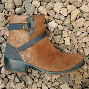 Keen brown suede leather ankle boots booties sz 8